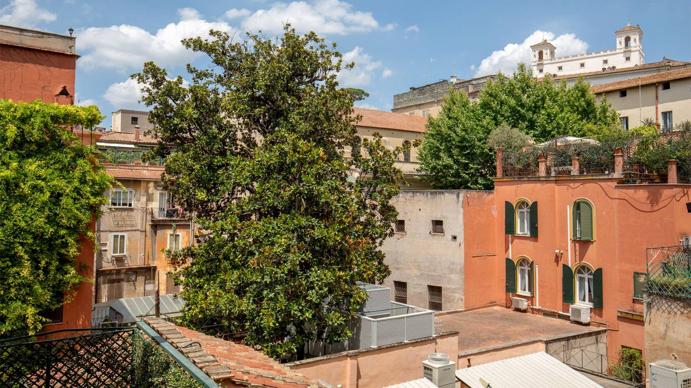 Spagna-Luxury-Rooms-Roma-Buildings-View